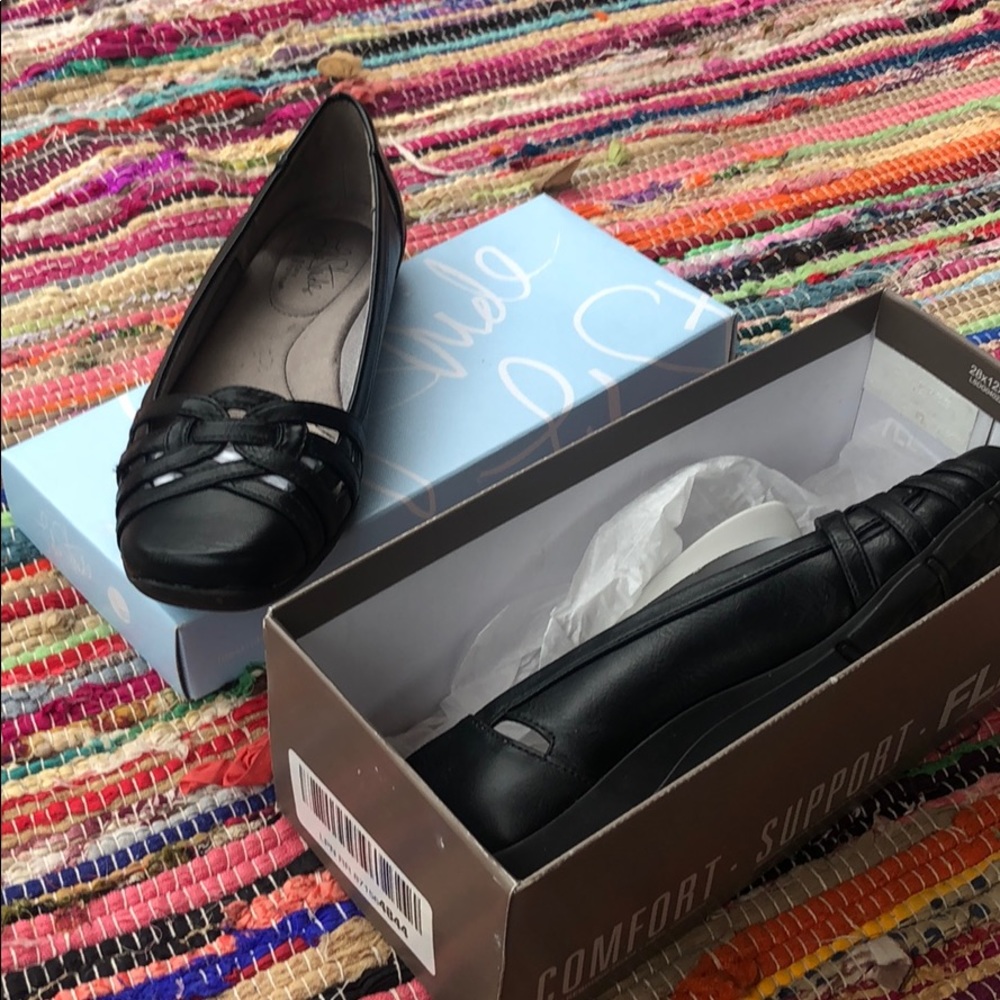 NWT Life Stride Flats